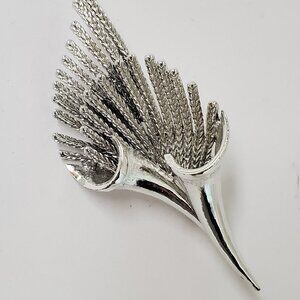 Vintage Signed Coro Pegasus Silvertone Wheat Leaf Brooch